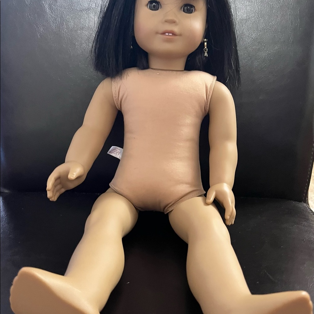 American Girl Doll + HUGE lot of clothes and accessories